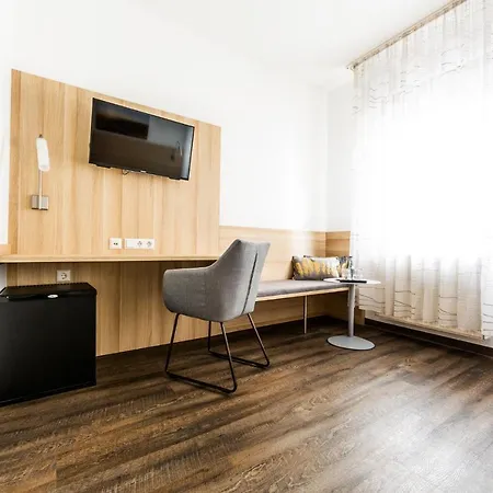 Gaestehaus Zur Post Penzion 3*