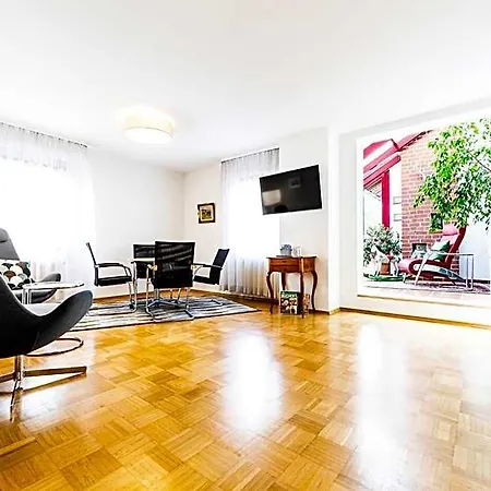 Gaestehaus Zur Post 3* 하일브론