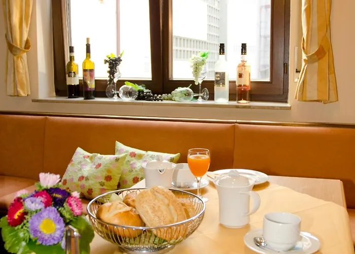 Gaestehaus Zur Post 海尔布隆